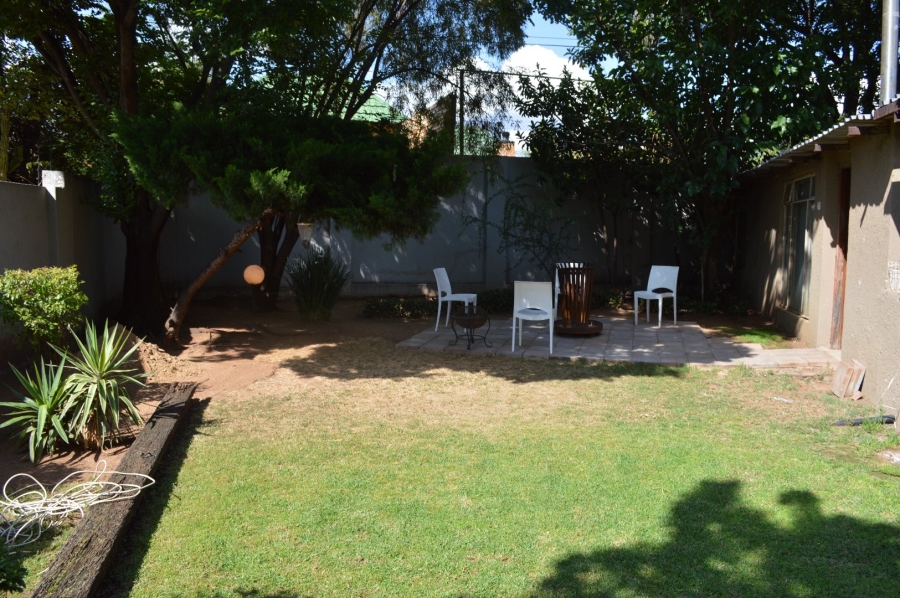 8 Bedroom Property for Sale in Flamwood North West